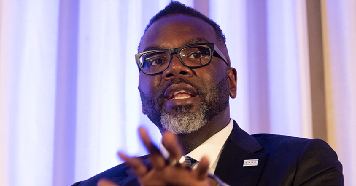 Chicago mayor unveils 'first step' budget that holds line on taxes Chicago mayor unveils 'first step' budget that holds line on taxes