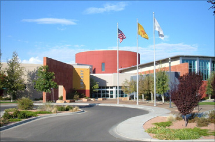 farmington-nm-library-wikimedia-357.jpg