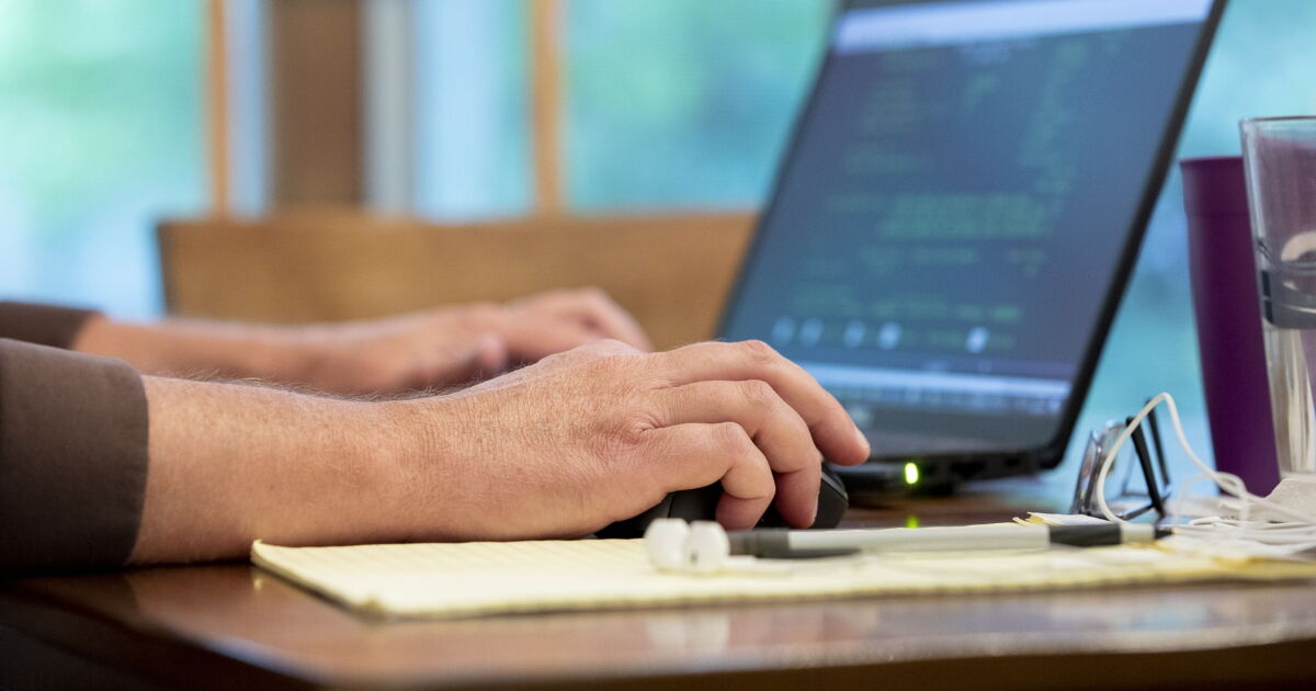 FINRA rule lets remote workers keep home address off BrokerCheck FINRA rule lets remote workers keep home address off BrokerCheck
