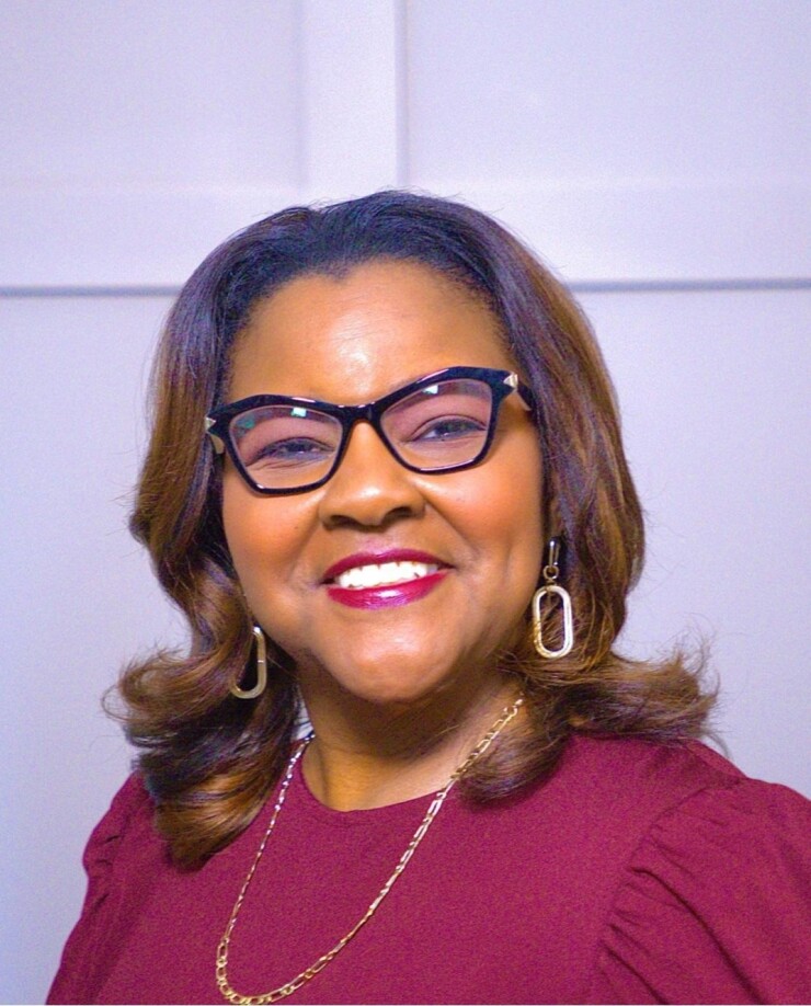 Headshot of Donna Carr