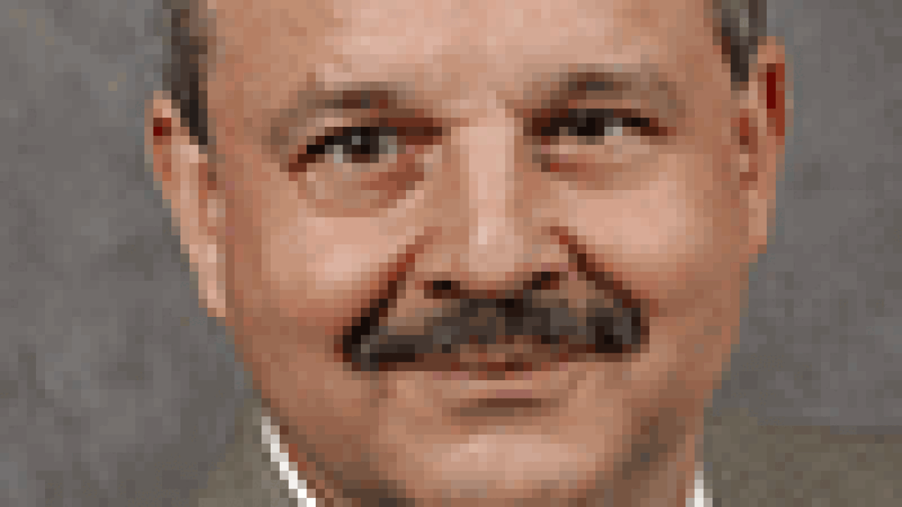 ernie-dacho-100.gif