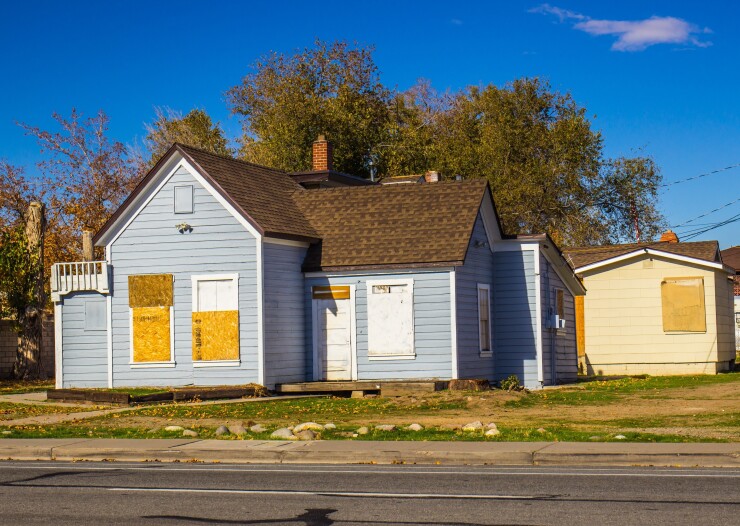 foreclosed-0928.jpg