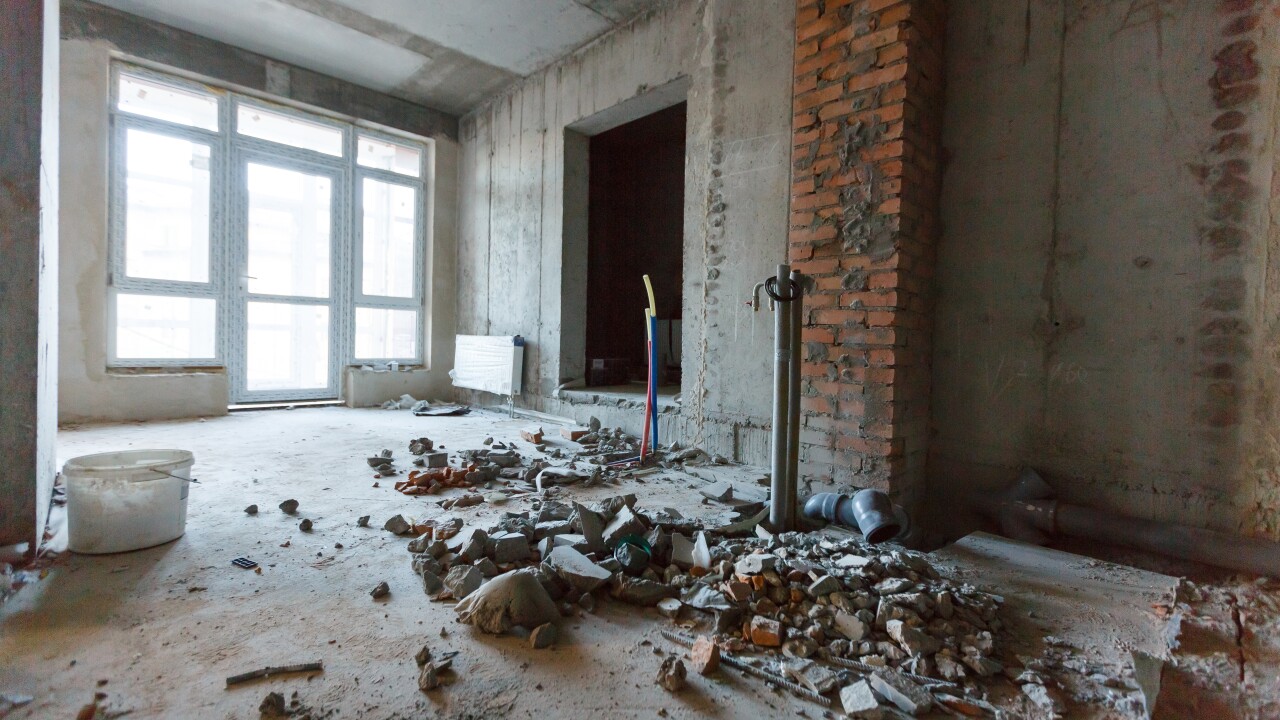 Old building is getting structural resorated interior shot