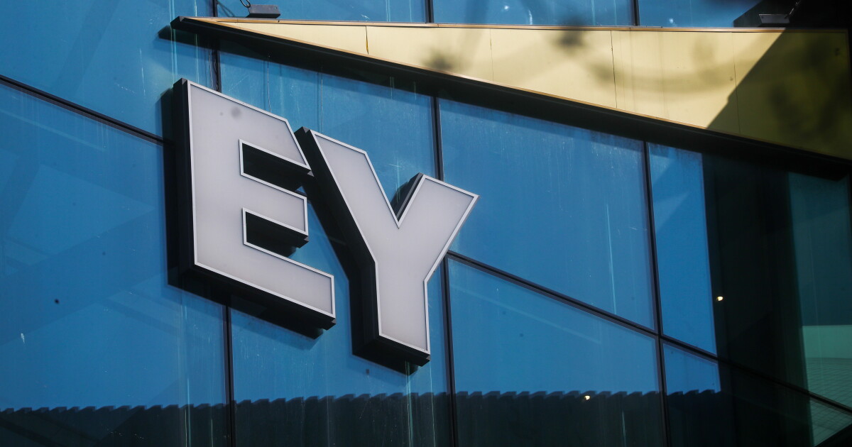 EY fires staffers for taking multiple training courses at once EY fires staffers for taking multiple training courses at once