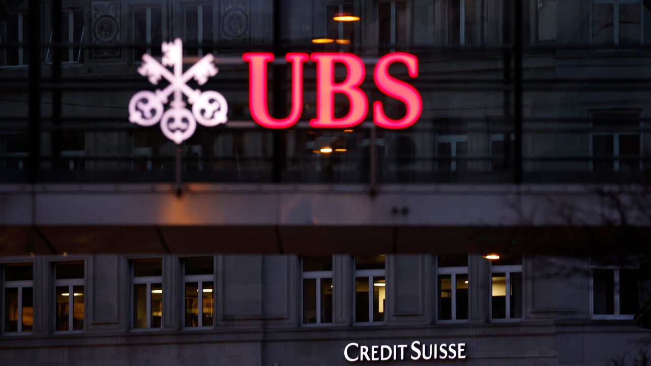 UBS Group AG And Credit Suisse Group AG as Bankers Flock to Headhunters