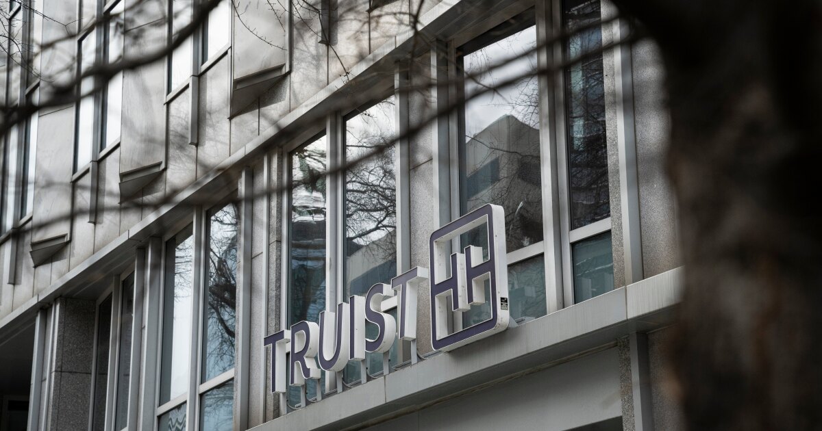 Truist gets an earnings boost from its investment banking unit Truist gets an earnings boost from its investment banking unit