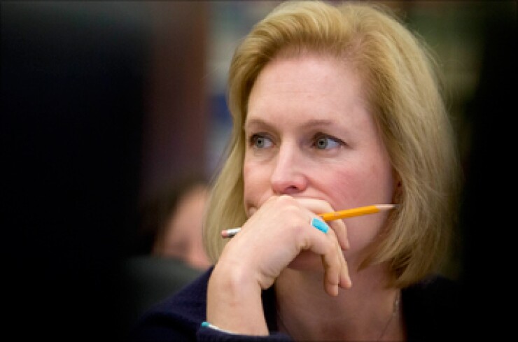 gillibrand-kirsten-bl-357.jpg