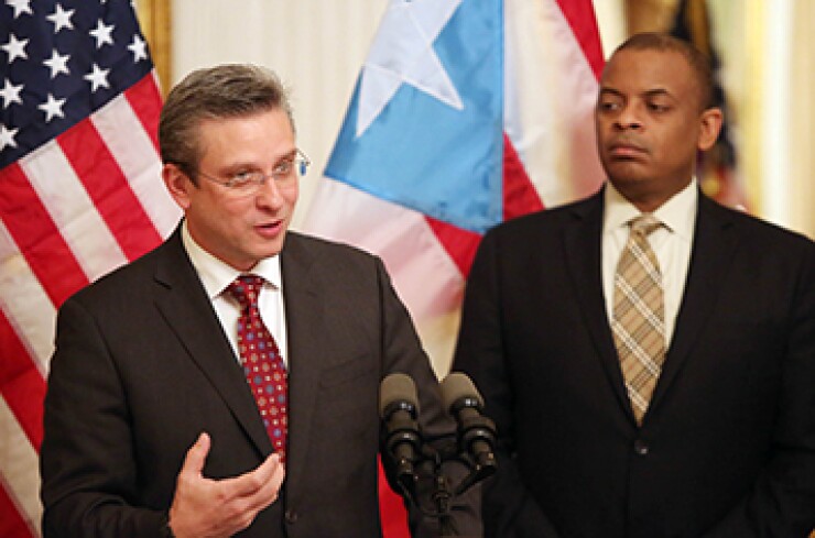 pr-gov-and-us-trans-sec-foxx.jpg