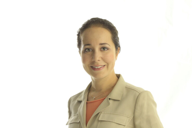 Alisa Ellis, Discover