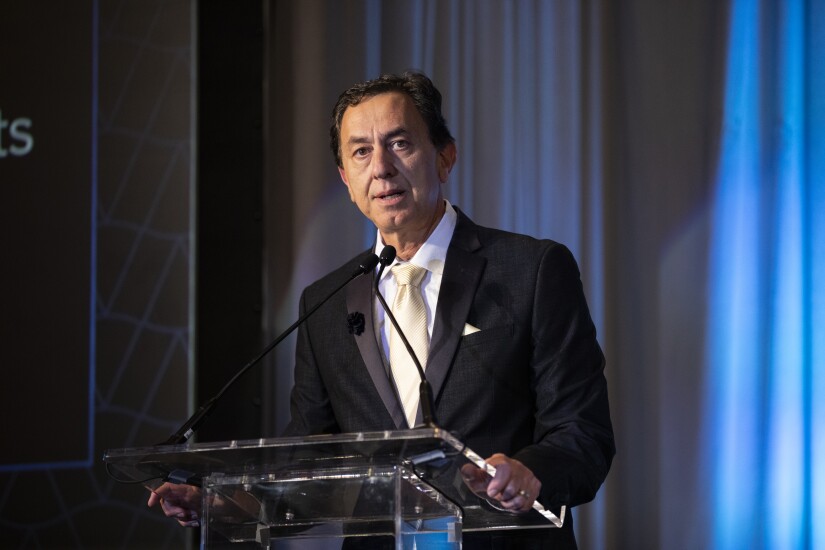 Andre Douzdjian accepts the Far West award.