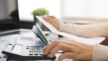 Servicing calculating debt