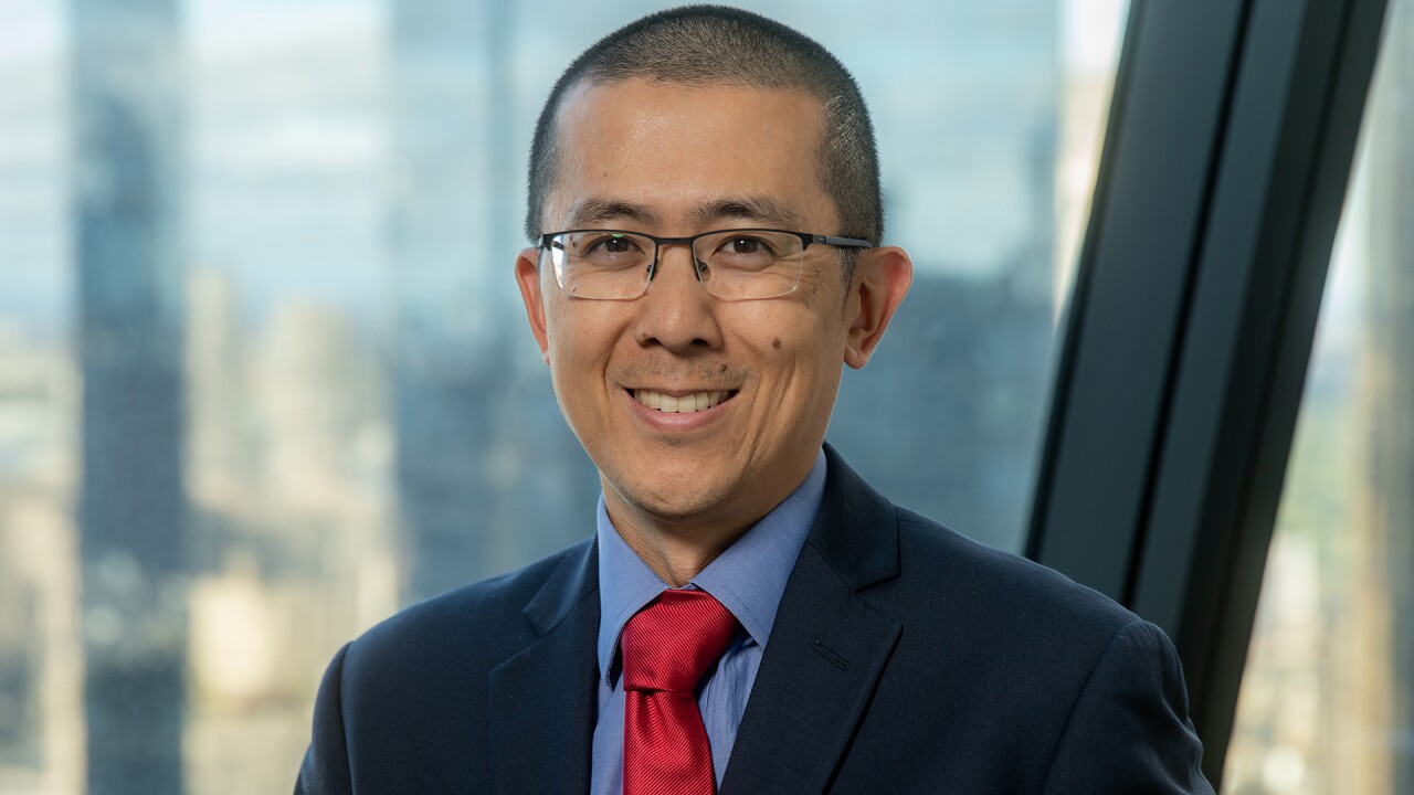 Eric Kim, Fitch Ratings