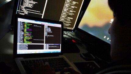 cybersecurity-class-bl-112615.jpg