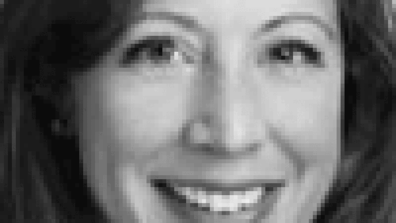 vanessacolella100.gif