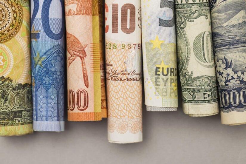 NMN121218-Brexit-currency