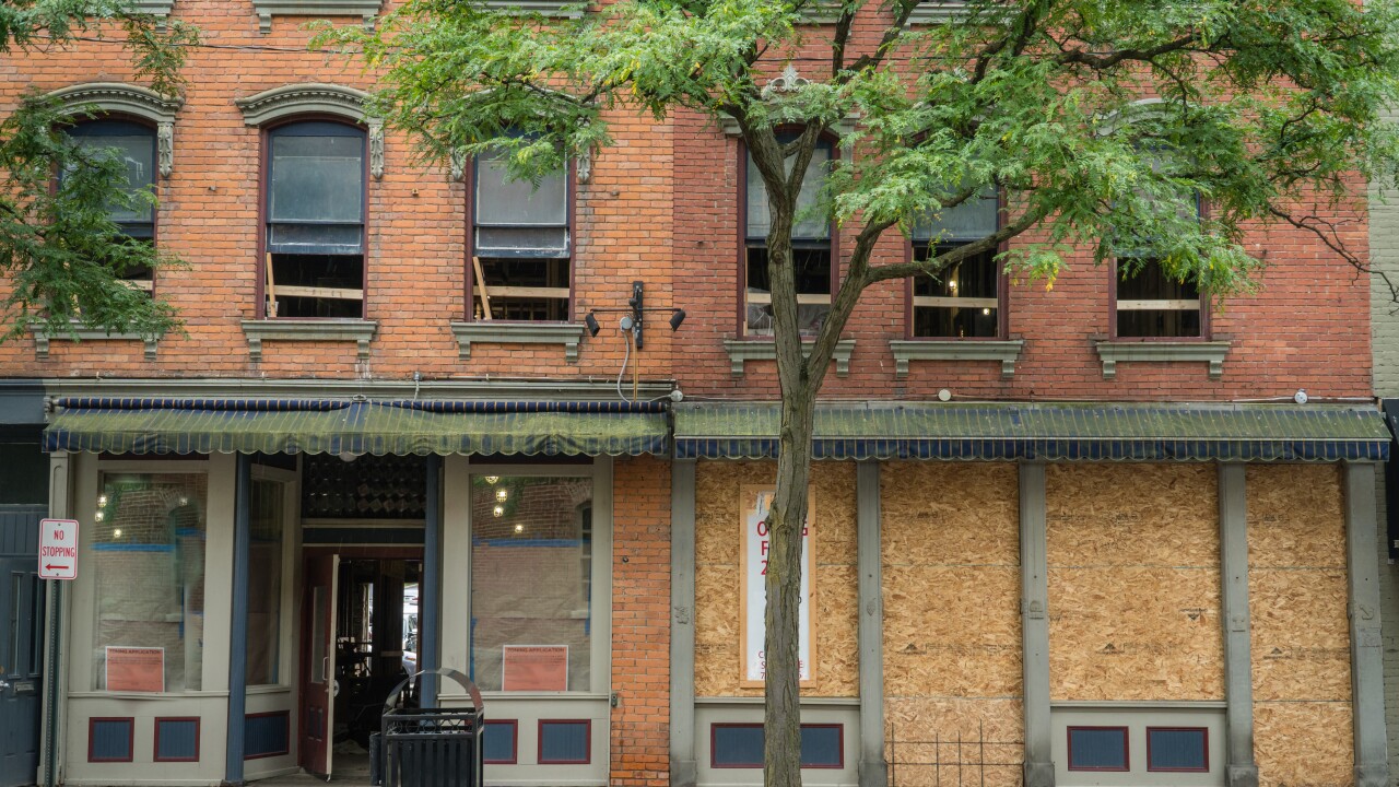 Annie Donovan and Donna Gambrell BankThink