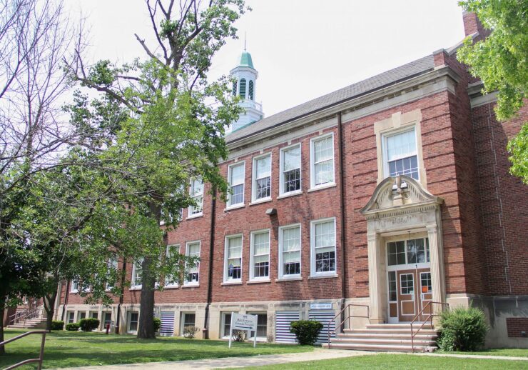 Exterior of Christian Park School 82, a K-6 public school in Indianapolis.