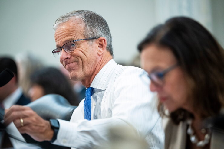 A picture of Senate majority leader John Thune.