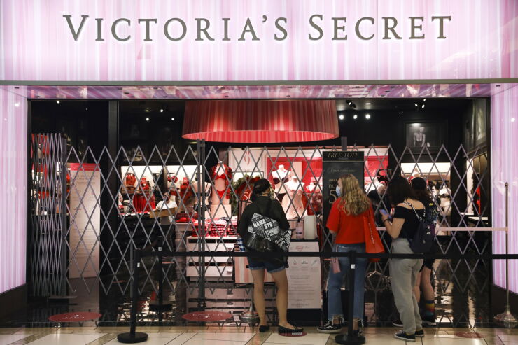 Victoria's Secret store - closed