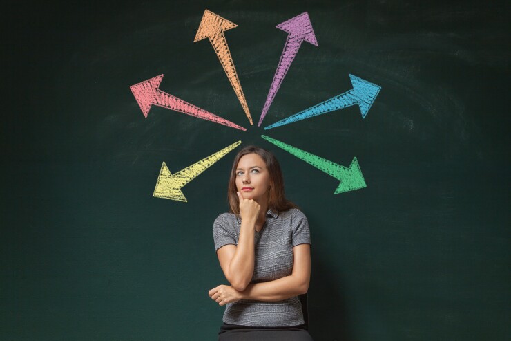 Woman deciding, arrows over head, different diretions