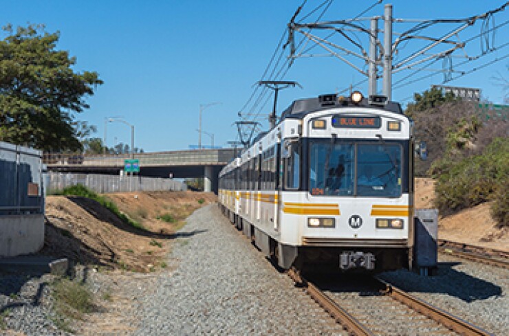 la-metro-train-dsc-8742-edit-edit-edit.jpg