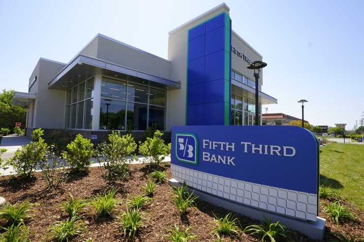 fifth-third-branch-se-market.jpeg