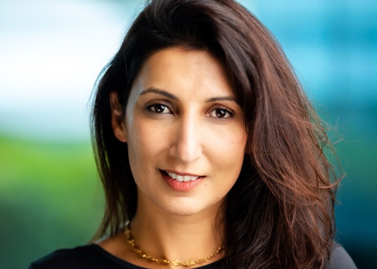 Aleksandra Teichman, Cross River Bank