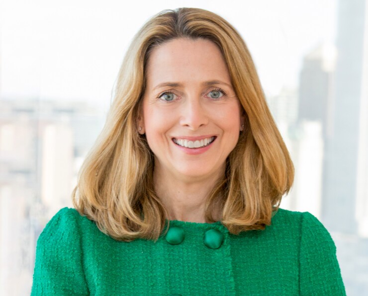 mpwif21-julie-monaco-cardshowcrop