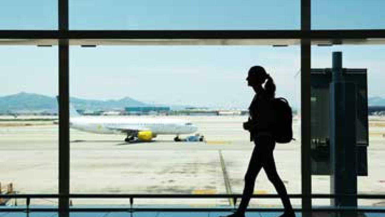 airport-passenger-fotolia.jpg
