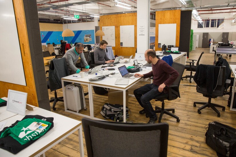 DI-SiliconValleyOffice_03032017