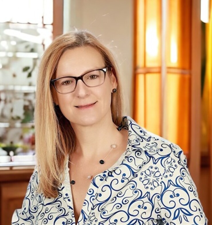 Headshot of Samantha Chow.