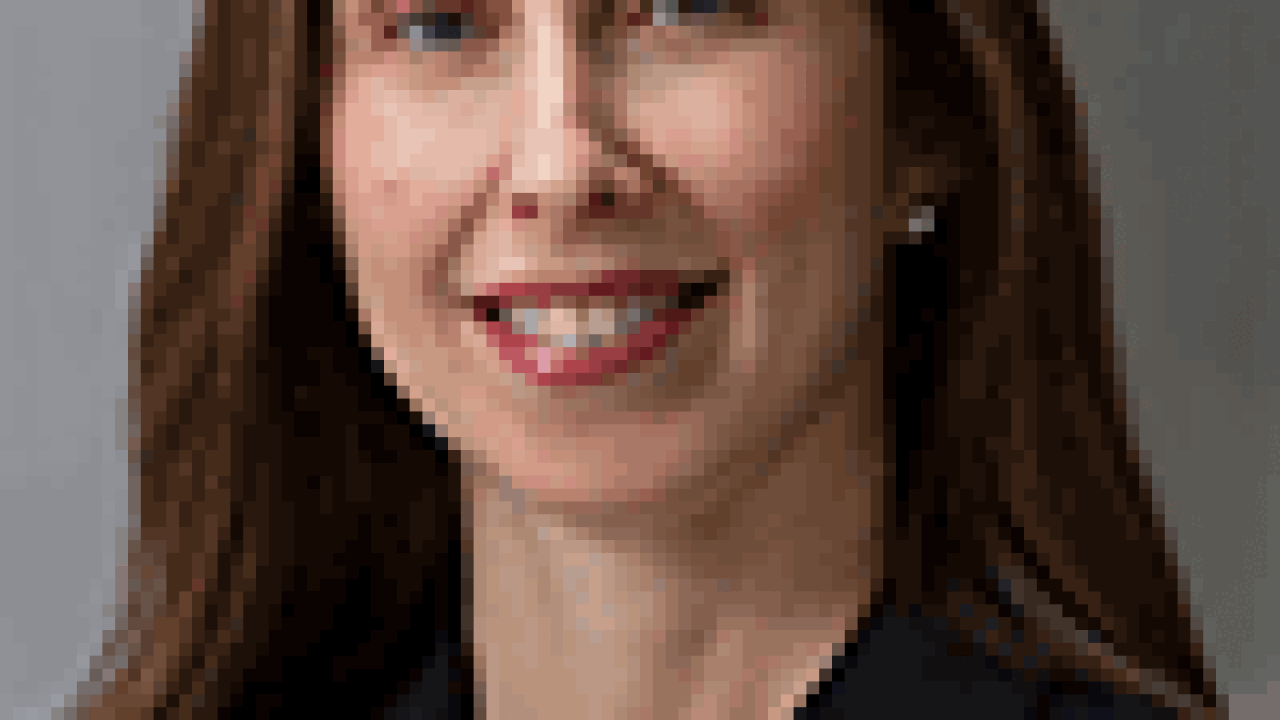 robyn-price-stonehill-100.gif
