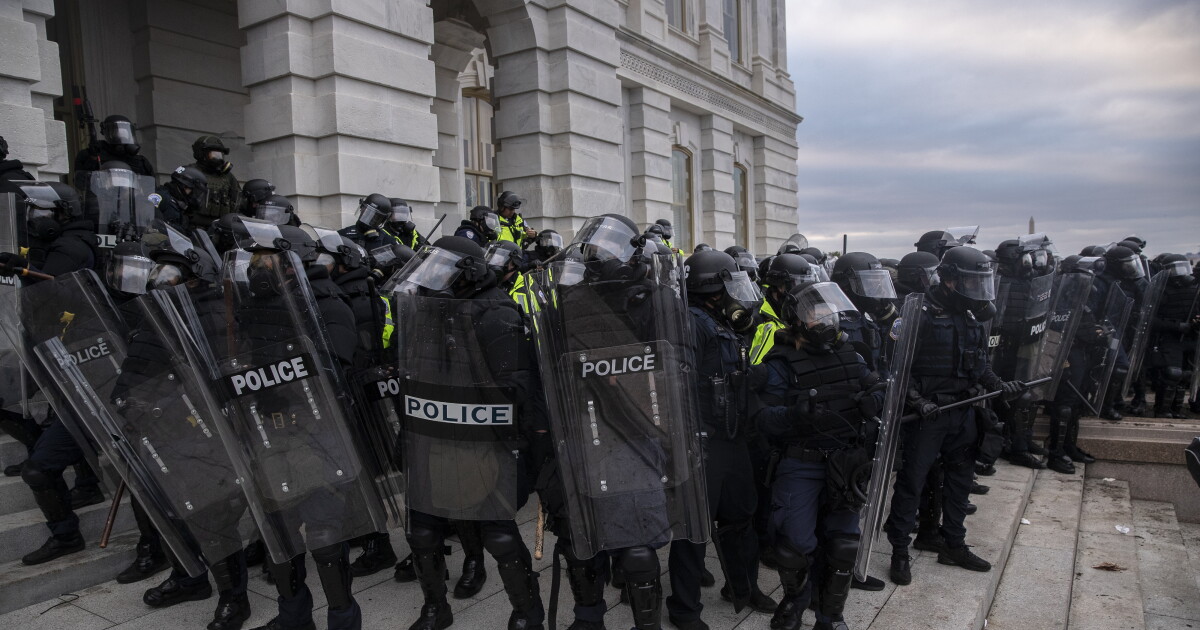 Jan. 6 police officers sue to block Trump’s .8B fund Jan. 6 police officers sue to block Trump’s .8B fund