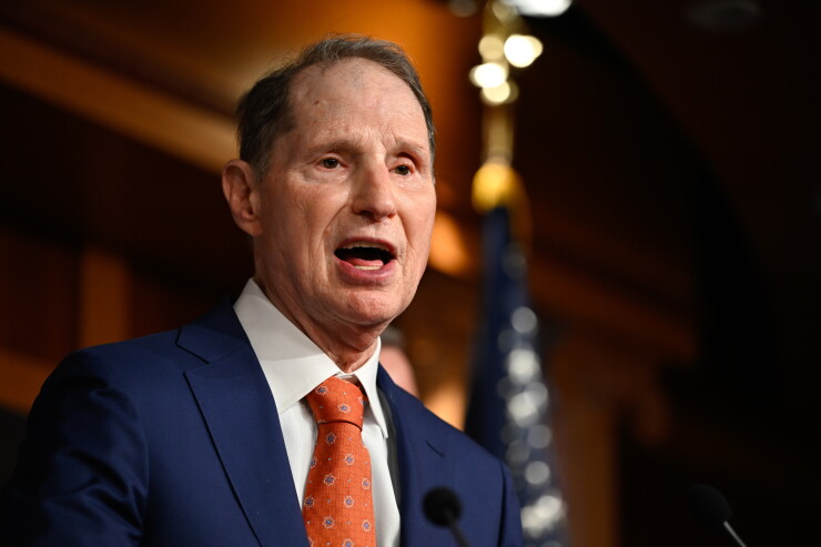 A picture of Oregon Senator Ron Wyden.