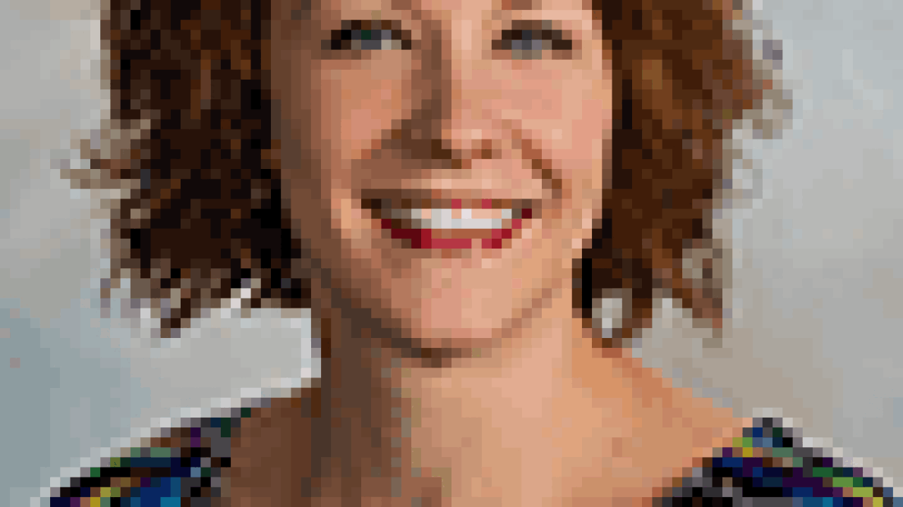 stephanie-christensen-90.gif