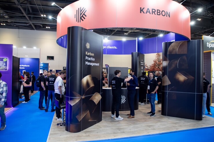 Karbon booth