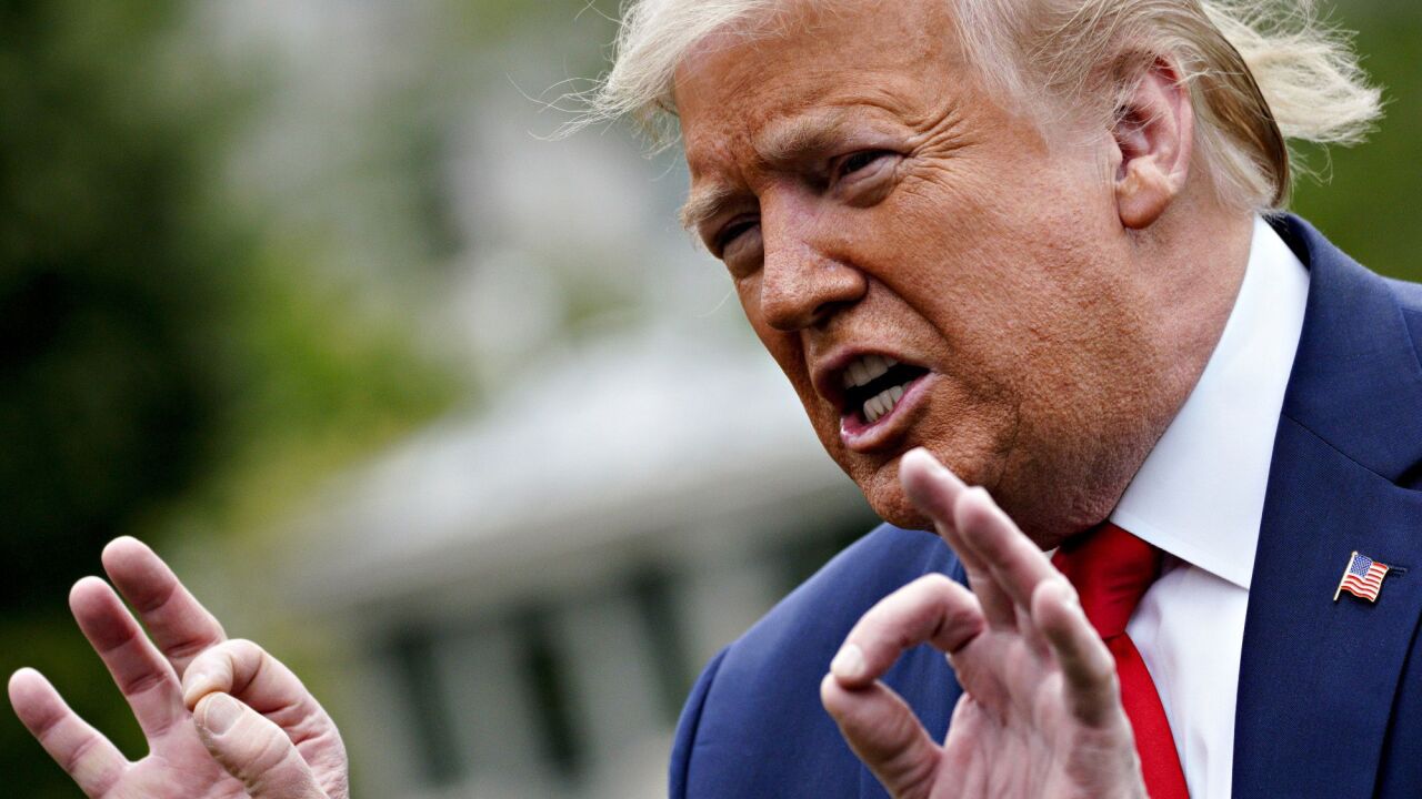 trump-fingers-circled.jpg