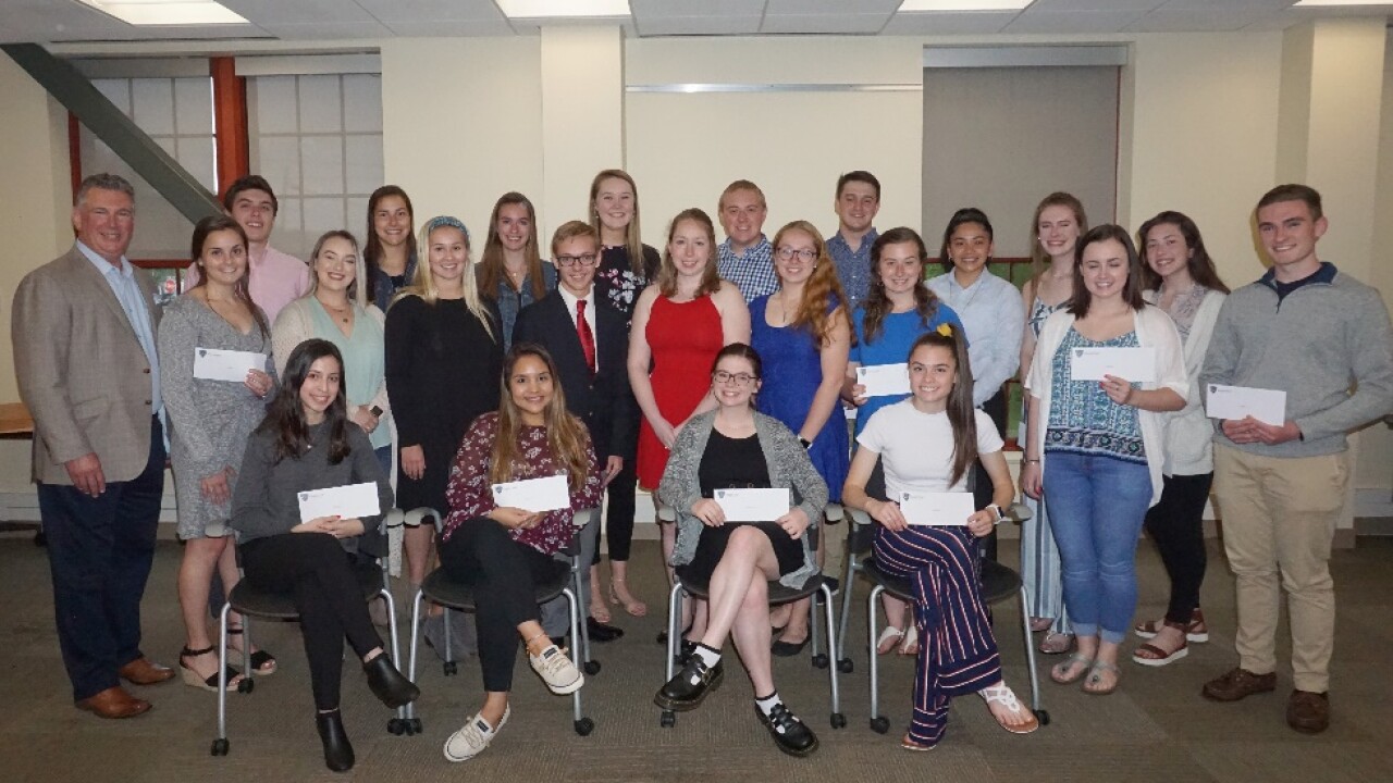 Jeanne D ASrc CUJ 7819