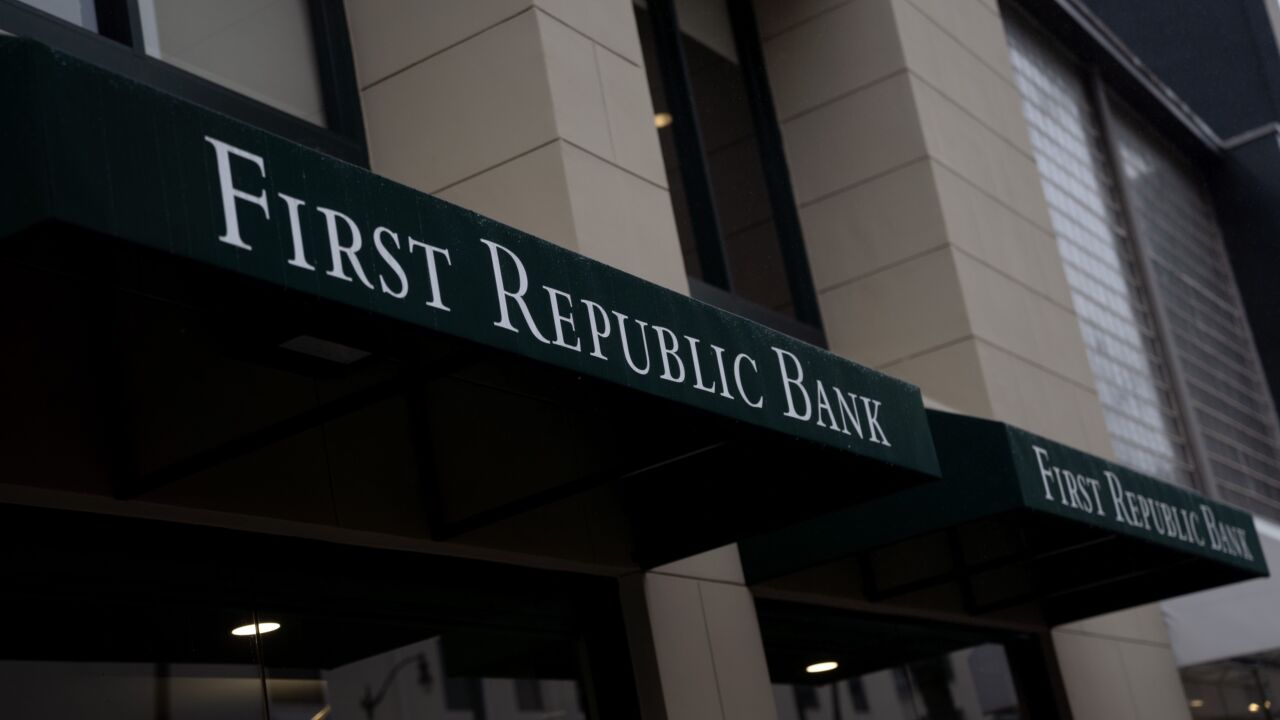 FirstRepublicDouble-Bloomberg