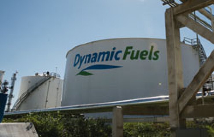bb122911trend-dynamic-fuels-tank-250.jpg