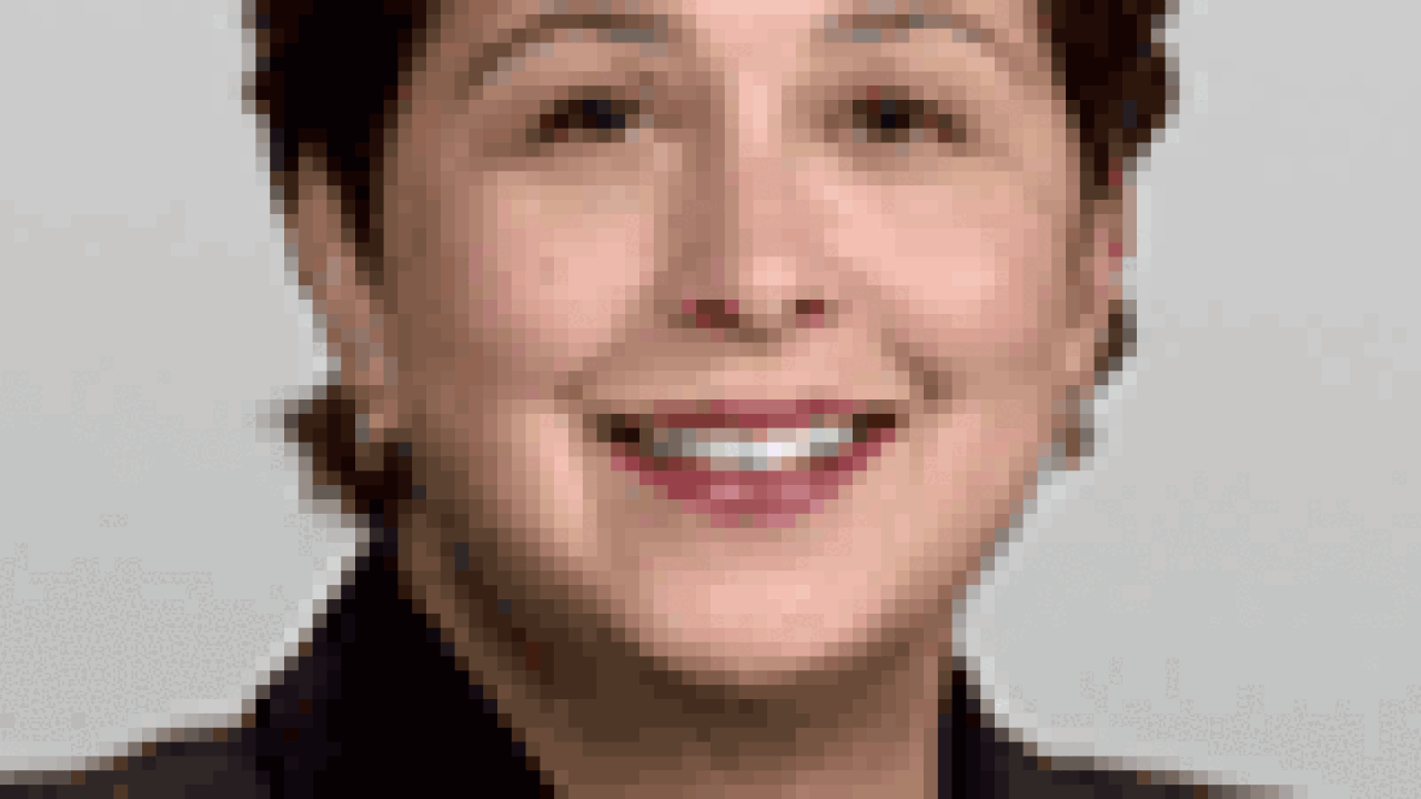 laura-hernandez-100.gif