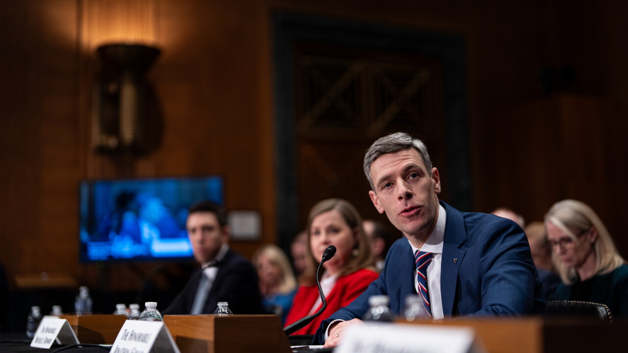 Bowman Says US Regulators Reached Consensus On Basel Plan