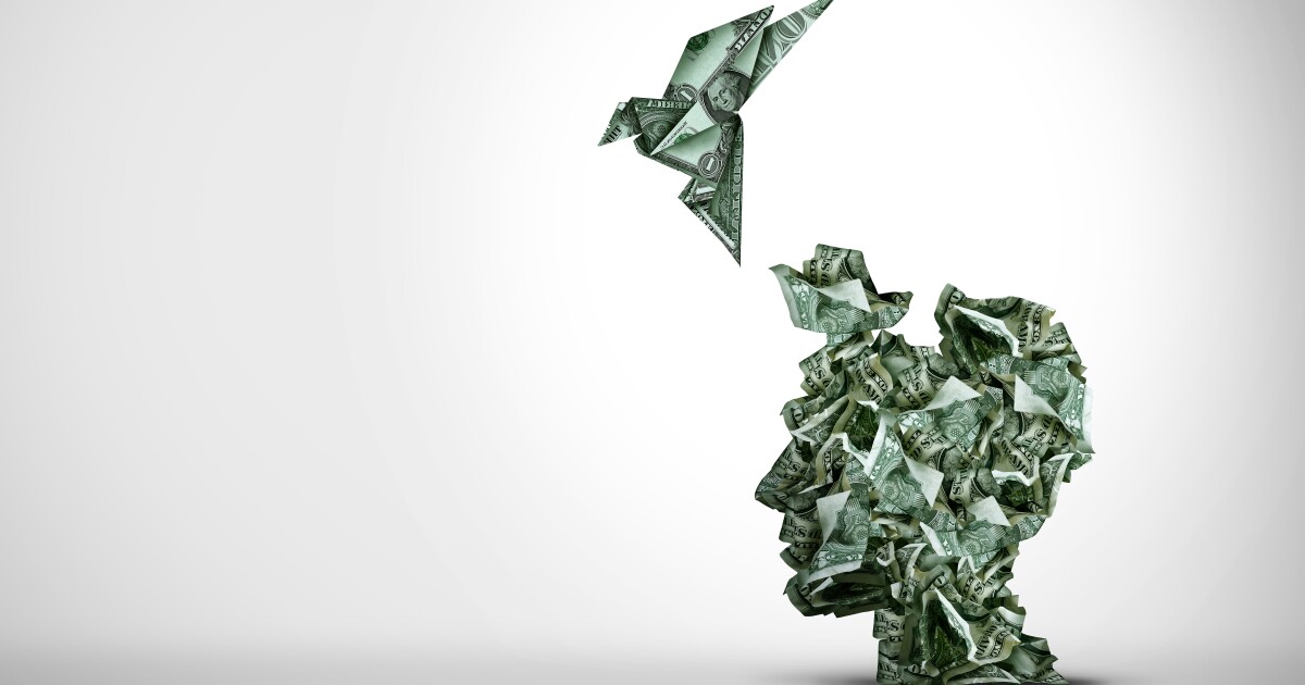 New study explores how planners can spot financial stress triggers