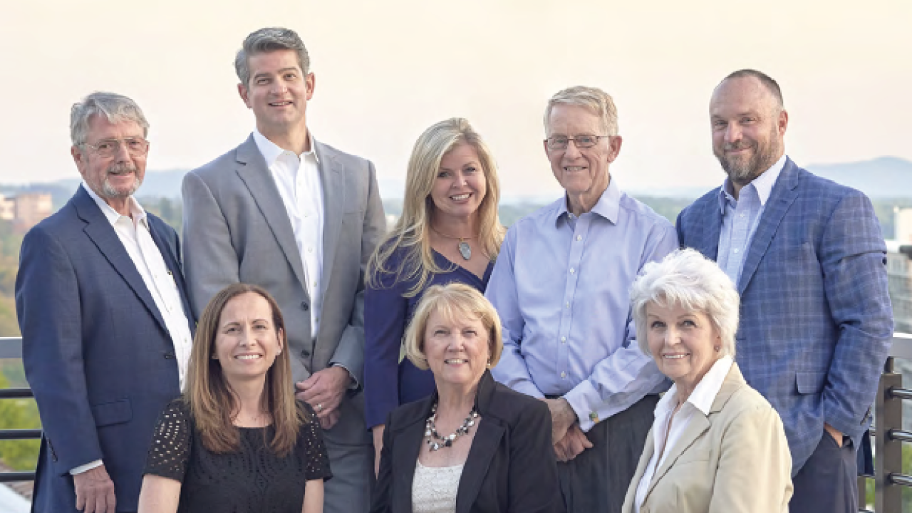 A team of six advisors and two client service associates are spearheading two advisory groups managing $390 million at the Hilliard Lyons branch in Asheville, North Carolina.