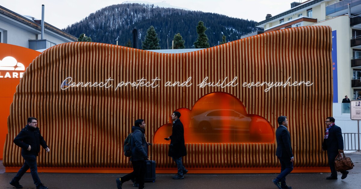 AWS, Cloutflare outages show advisors need for tech backups AWS, Cloutflare outages show advisors need for tech backups