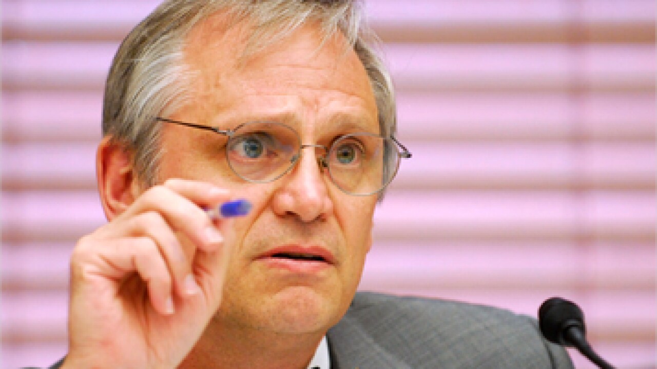 blumenauer-earl-bl357.jpg