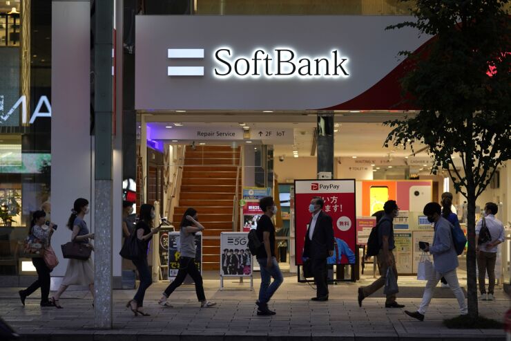 SOFTBANK-BLOOMBERG-080720