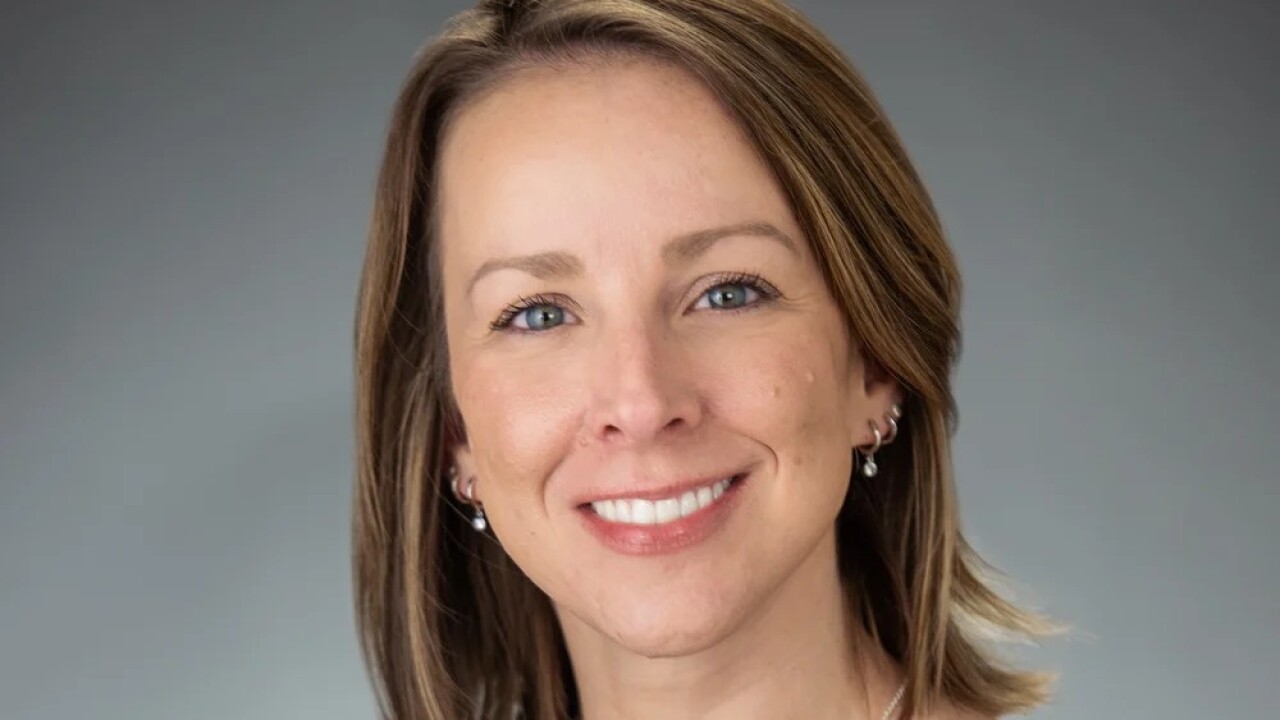 Headshot of Jennifer Neal