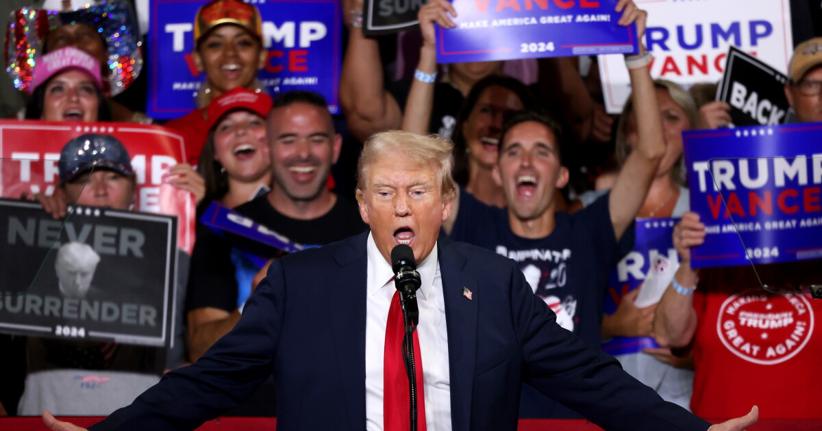 Trump vows to cut taxes on Social Security in bid to woo seniors Trump vows to cut taxes on Social Security in bid to woo seniors