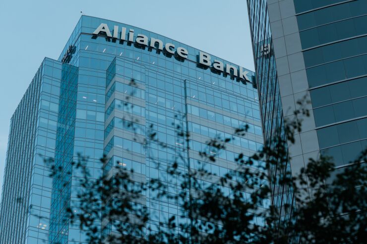 Western Alliance As SVB Fallout Spreads